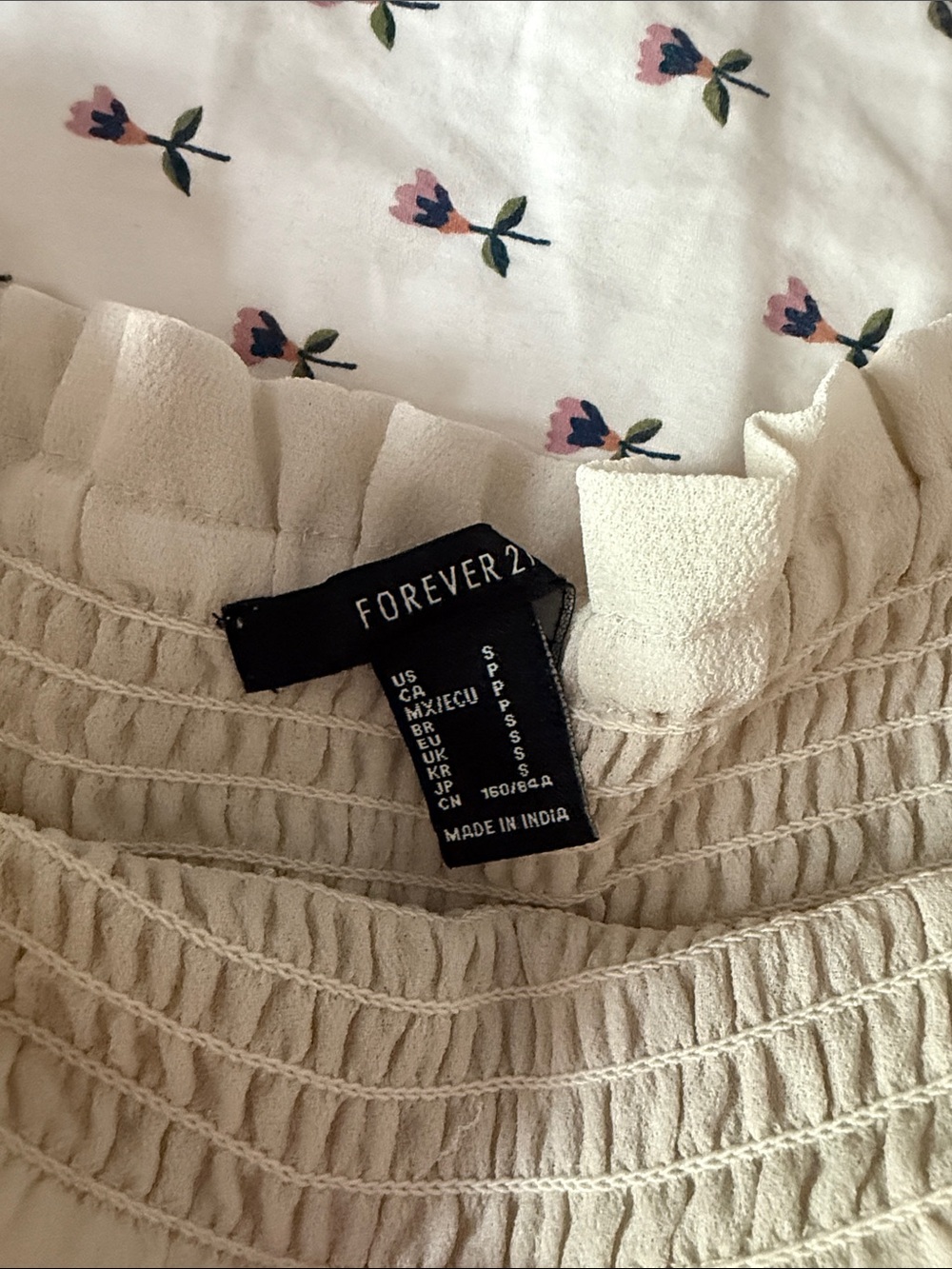 H&M Cream Tiered Ruffle Mini Skirt - Picture 2 of 4